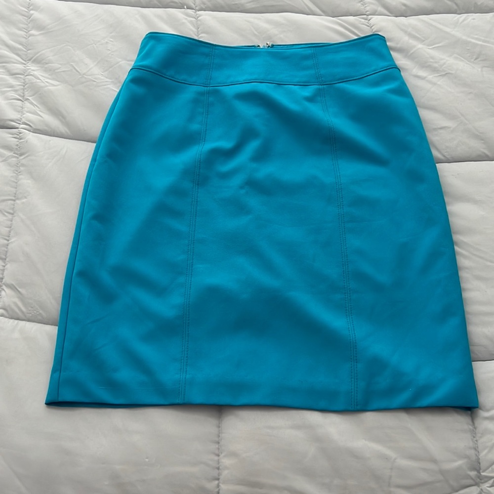 Worthington Pencil skirt.